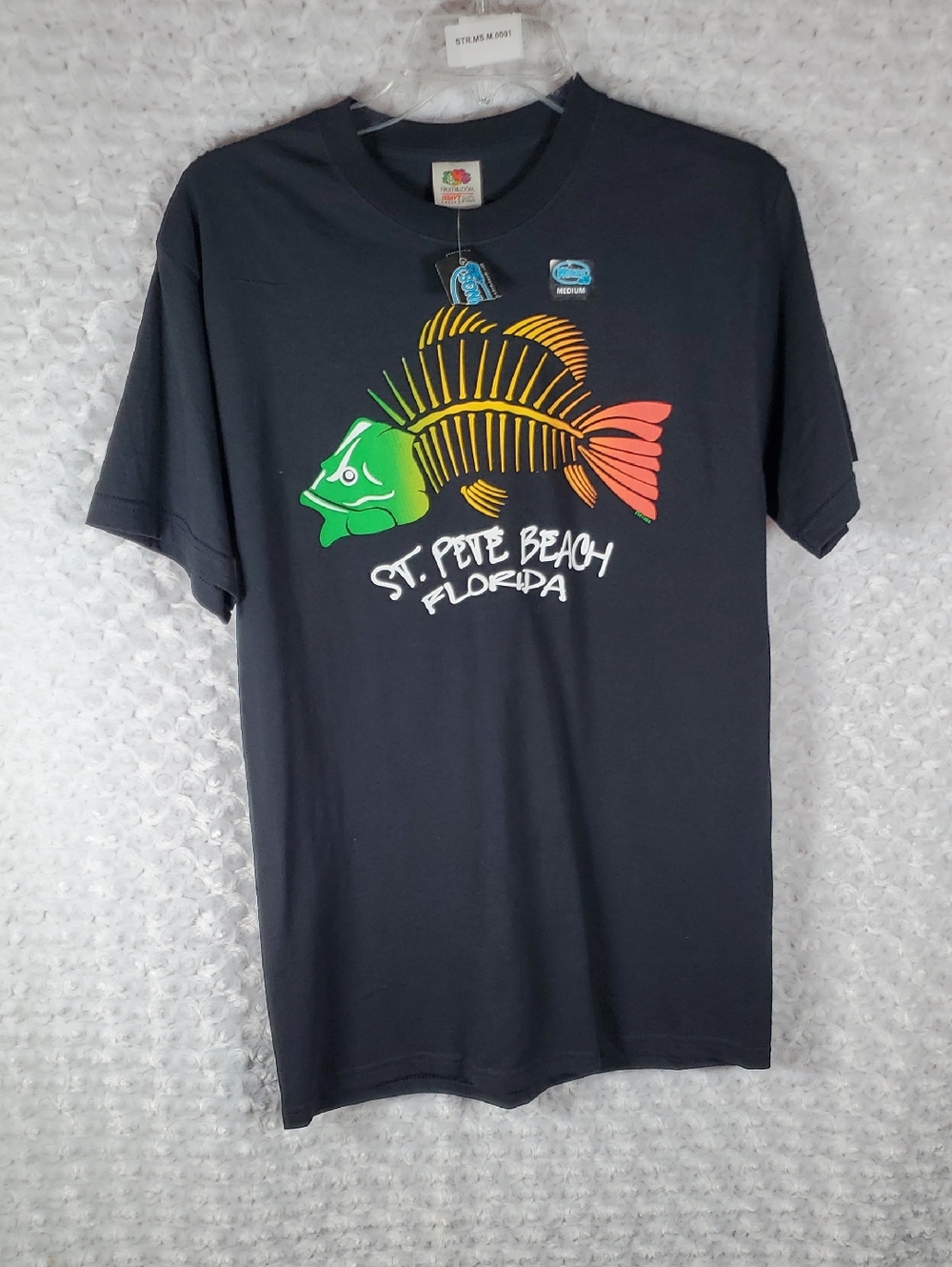 Fruit of the Loom Black Crewneck Tee with Fruit Logo Tag M